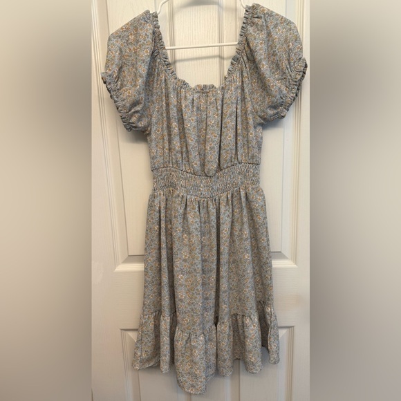 Floral Blue Puff Sleeve Dress - Picture 2 of 2